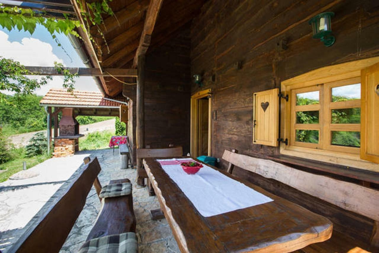 Peacefull Family Cottage Gornji Desinec エクステリア 写真